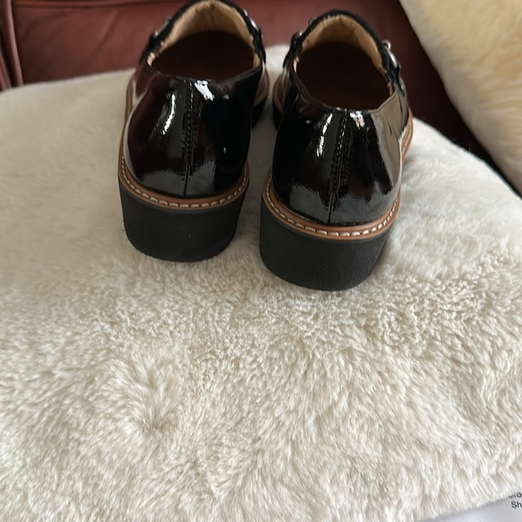 Naturalizer Edina Black Quilted Loafer. Size 8. - Picture 4 of 5